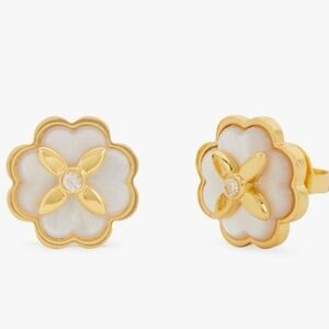 NWOT Kate Spade Heritage Bloom Studs Gold Mother of Pearl.